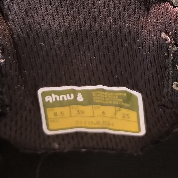 Ahnu Wet/Dry performance sandals_EUC - Picture 5 of 7